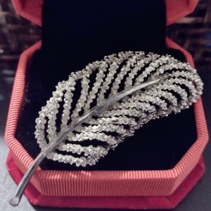 Vintage Feather Brooch, BSK.
